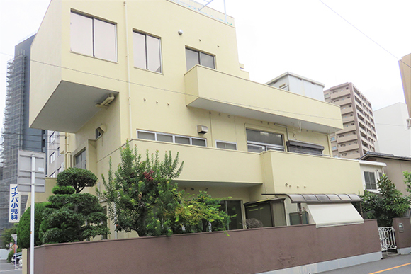 イナバ小児科　外観